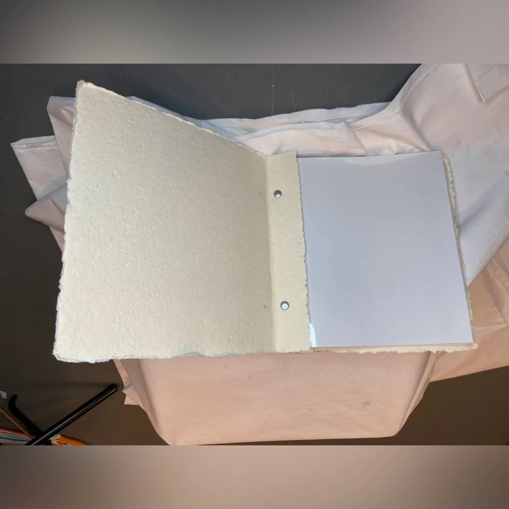 NWOT, Floral Photo Album scrapbooking, on handmade paper with pressed flowers‎